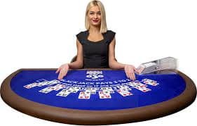 Fortune Mouse live host presentation on rusuntogel login studio set with HD multiplier display